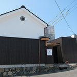 サーラ・マンジェ・ドゥ・クール  - 遠景