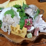 すし処 割烹おがた - お刺身盛り合わせ