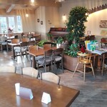 コロンバ - 店内