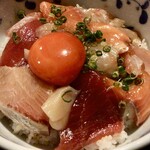 めしの助 - 海鮮丼
