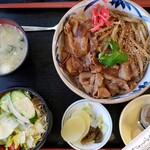 Sobadokoro Nagaokaya - スタミナ丼