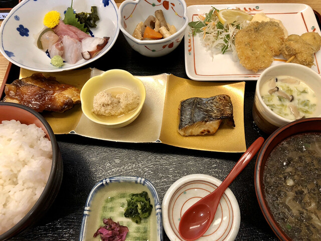 かがのと海鮮処 旬魚亭 しゅんぎょてい 七ツ屋 魚介料理 海鮮料理 食べログ かがのと海鮮処 旬魚亭 しゅんぎょてい 七ツ屋 魚介料理 海鮮料理 食べログ