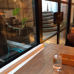 ブラッスリー ブラウン ウィズ ヴァージン オイスター ハウス - 