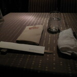 瀬里奈 - 　ぼくが着席したテーブルです。