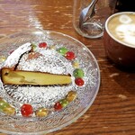elicafe - りんごのチーズケーキとカフェラテ
