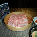 瀬里奈 - 　宮城県産の特選牛サーロイン・その４（デジカメで撮影。）です。