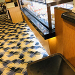 メゾン・カイザー - 店内