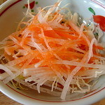 菜根譚 北海道中華 - サラダ（自家製にんじんドレッシング）