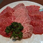 中野坂上焼肉 ブルズ亭 - 赤身盛り合わせ