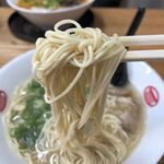 太宰府八ちゃんラーメン - 細麺ストレート