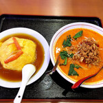 聚福源 - 天津飯と坦々麺のセット