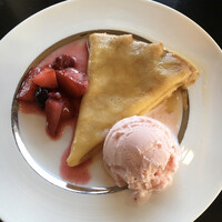 フレンチ ベイ・ビュー - クレープシュゼット　実演！これはお腹がいっぱいになる前に先に食べて♡