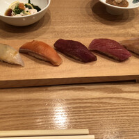 伊勢鮨 - 