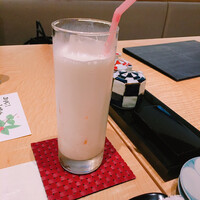 対馬のどぐろとイカ活き造り 博多 魚蔵 都ホテル店 - いちじくミルクジュース