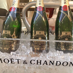 CAFE de METRO Echika表参道