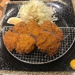 Sam Biki No Kuro Buta Bainan Shuuno Ujou - ヒレカツ定食