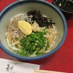 都由 - 生醤油うどん（釜揚げ）