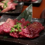 和牛炭火焼肉ビストロ 飛び牛 - 