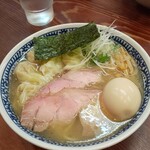 良温 - 雲呑麺￥900＋味付け玉子￥100(H30.12.22撮影)