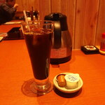 三代目網元 さかなや道場 - アイスコーヒー