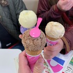 サーティワンアイスクリーム - ３人のアイス