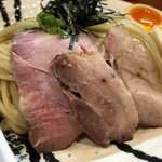 麺処ほん田 - 2種のチャーシュー