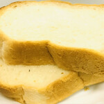リトルマーメイド - イギリスパン　４枚切り２枚入り　１３５円