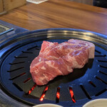 肉典食堂 - ドーン‼︎肉厚‼︎
            2019/9  by みぃこのごはん日記