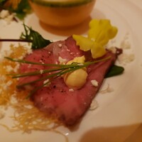 アンジェロ - 黒毛和牛のカルパッチョをウニのクリームチーズと共に