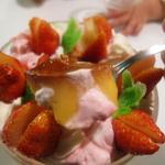 アイスクリームパーラー美園 - ストロベリー フェスティバルを食べる