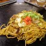 お好み焼きは ここやねん - ホルモン焼きそば