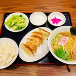 中華　ガキ大将 - 餃子定食 780円