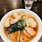 八雲 - 特製黒　味玉　大盛り