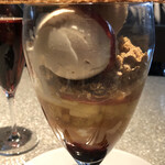 PATISSERIE ASAKO IWAYANAGI - パルフェビジュー ポムのなかみ、どアップ。