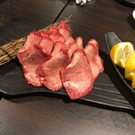 焼肉物語 牛若 - 