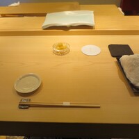 鮨 なんば 日比谷 - テーブル