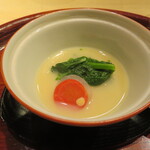 富小路 やま岸 - 白味噌のお雑煮