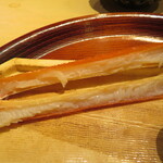 富小路 やま岸 - 食べやすいように山岸さんが割いて下さいました