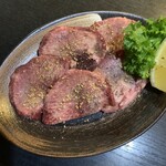 和牛焼肉 犇和 - 和牛タン。