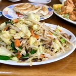 登龍 - お皿にてんこ盛りの野菜炒め