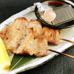 Pork belly skewers (2 pieces) with rose rock salt