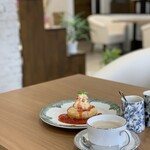 アイズ カフェ - 