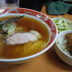 支那ソバ かづ屋 - Bセット（支那そば、ルーロー飯、キャベツ漬）