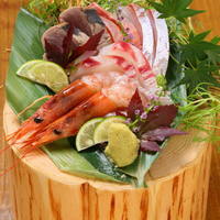 【90分飲み放題付】鮮魚造りも満足ののお得なコース!『宴プラン』5,000円で宴会・飲み会