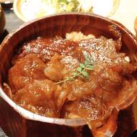 北新地 肉料理 名門 - 