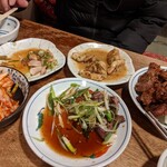 柳屋ホルモン焼 本店 - 食べ途中でスミマセン!