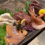 100種以上食べ飲み放題 個室居酒屋 白石 静岡駅店 - 