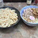 六厘舎 本店 - つけめん+豚ほぐし+メンマ