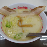 Sugakiya - 濃い味スガキヤラーメン450円