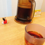 麺屋 和人 河内小阪店 - 黒烏龍茶(無料)